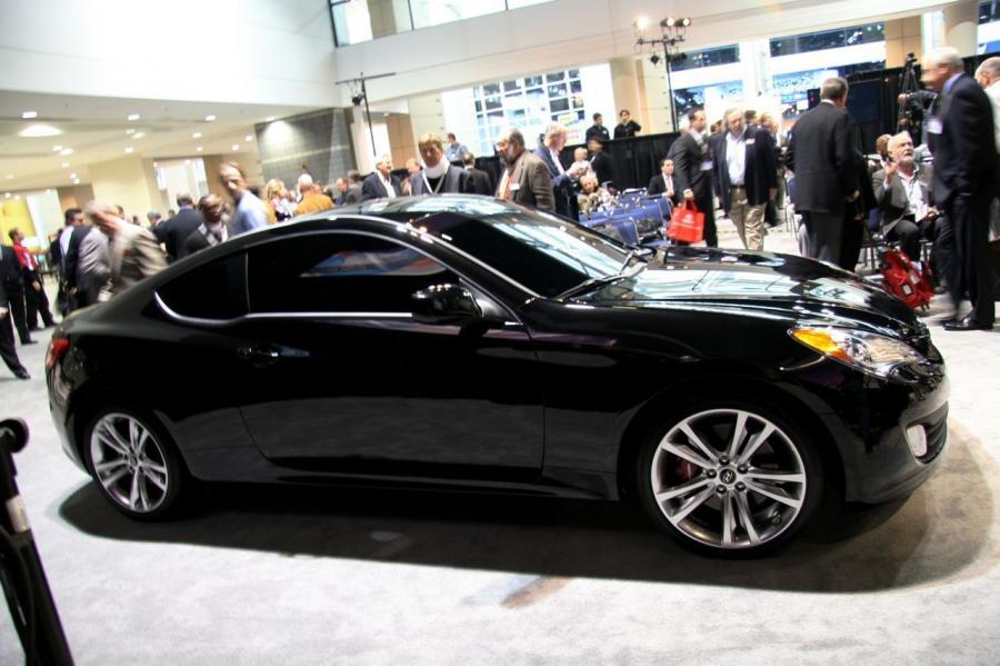  Hyundai Genesis Coupe R-Spec 2009 года  (фото 22 из 36)